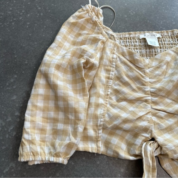 KIRIOUS Women T-Shirt - Picture 6 of 12